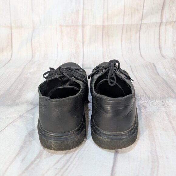 Dr. Martens Dante Black Leather Lace-Up Low Top Shoes - US 9 main image 6